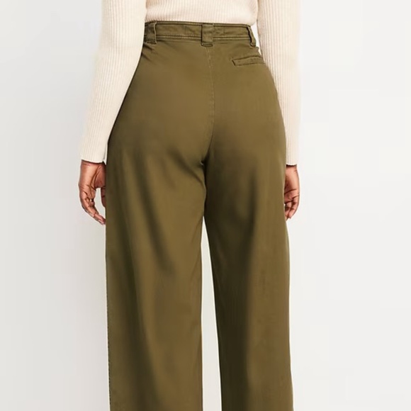 Old Navy Extra High Waisted Barrel Wide Leg Pants in Satin Moss - Picture 2 of 5